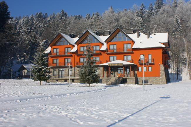 Hotel Salamandra Hoczew Екстериор снимка