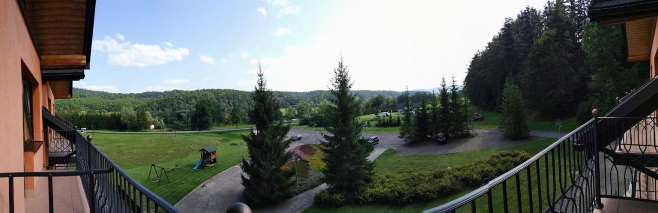Hotel Salamandra Hoczew Екстериор снимка
